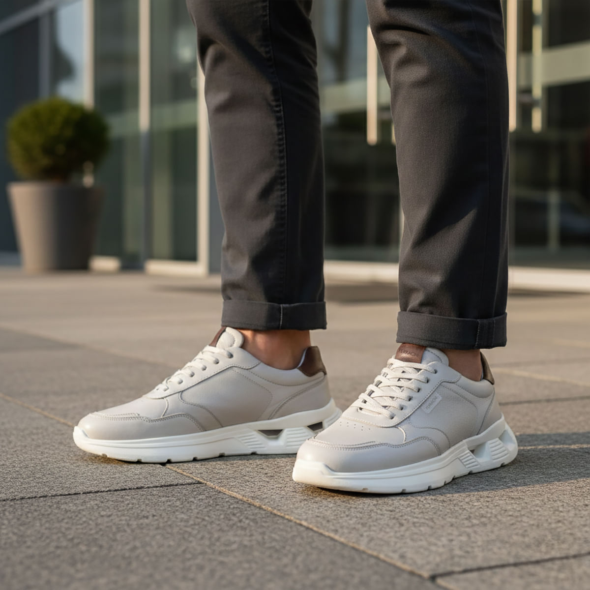 Sneaker Masculino de Couro Off White Speed | Ferracini - Image 2