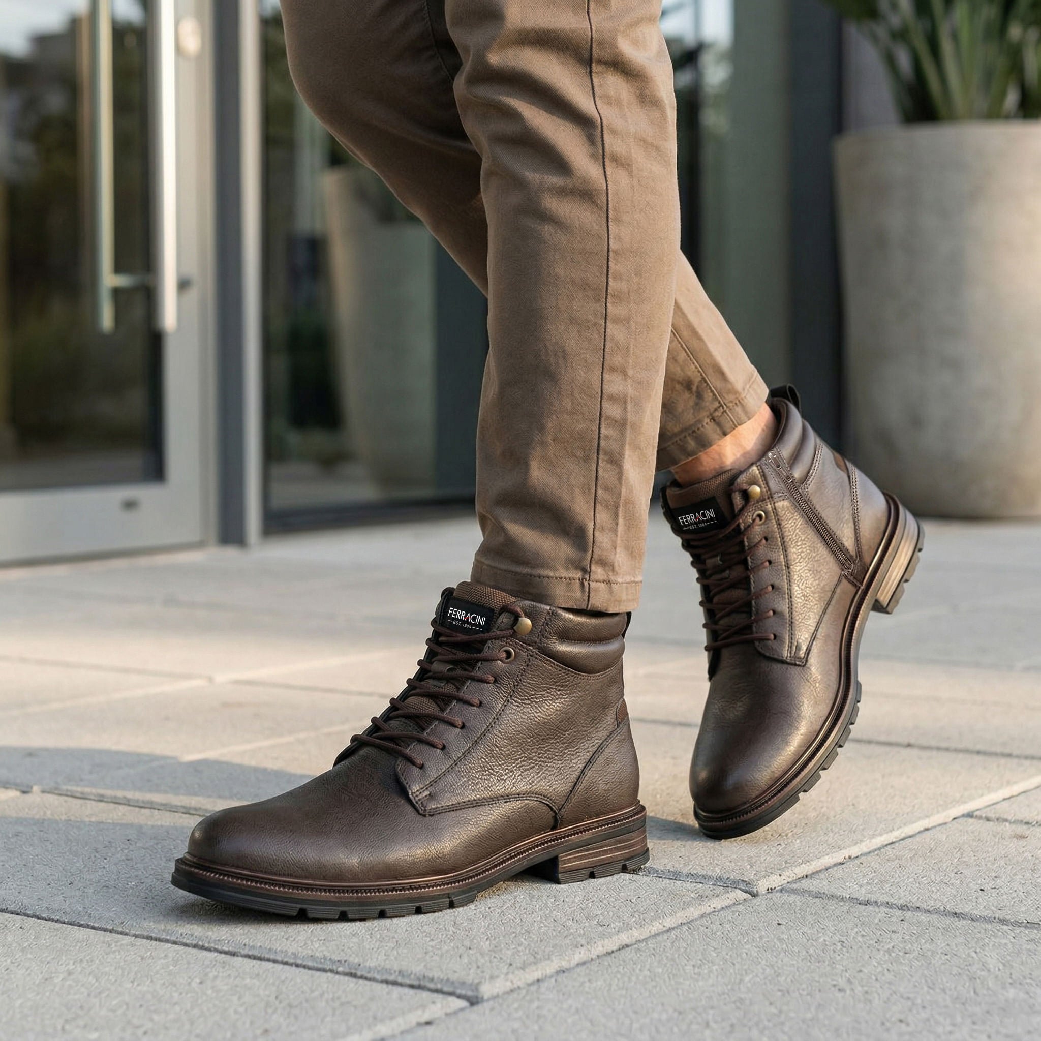 Bota Masculina de Couro Petroleo Columbia - Image 2