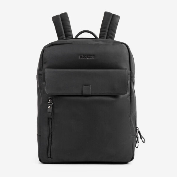 Mochila Masculina de Couro Preta Emborrachada | Ferracini