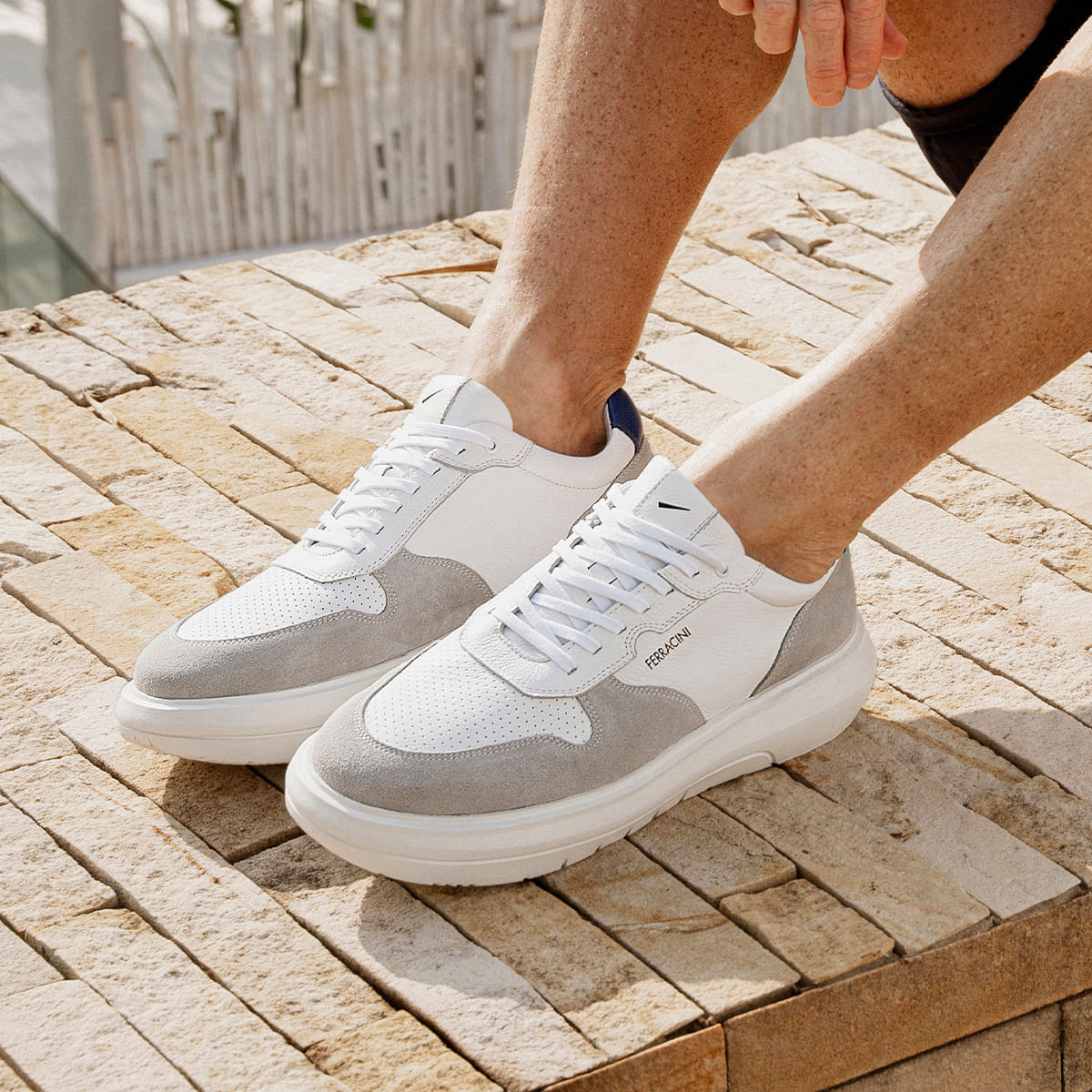 Sneaker de Couro Branco e Camurça Cinca Energy | Ferracini - Image 2