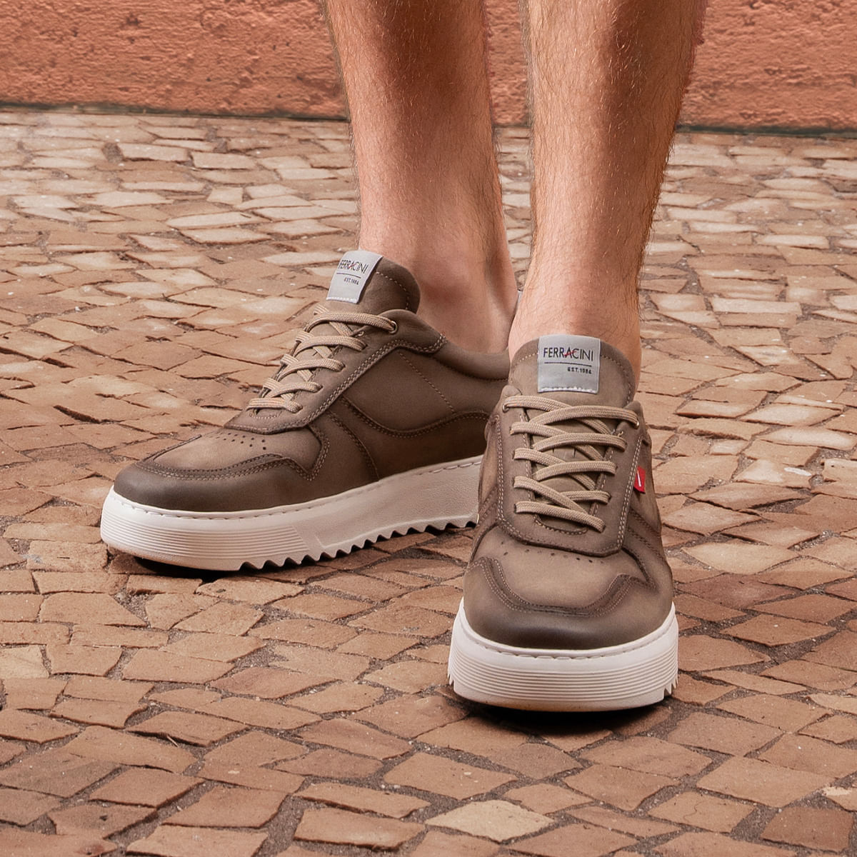 Sneaker Masculino de Couro Taupe Lancy | Ferracini - Image 2