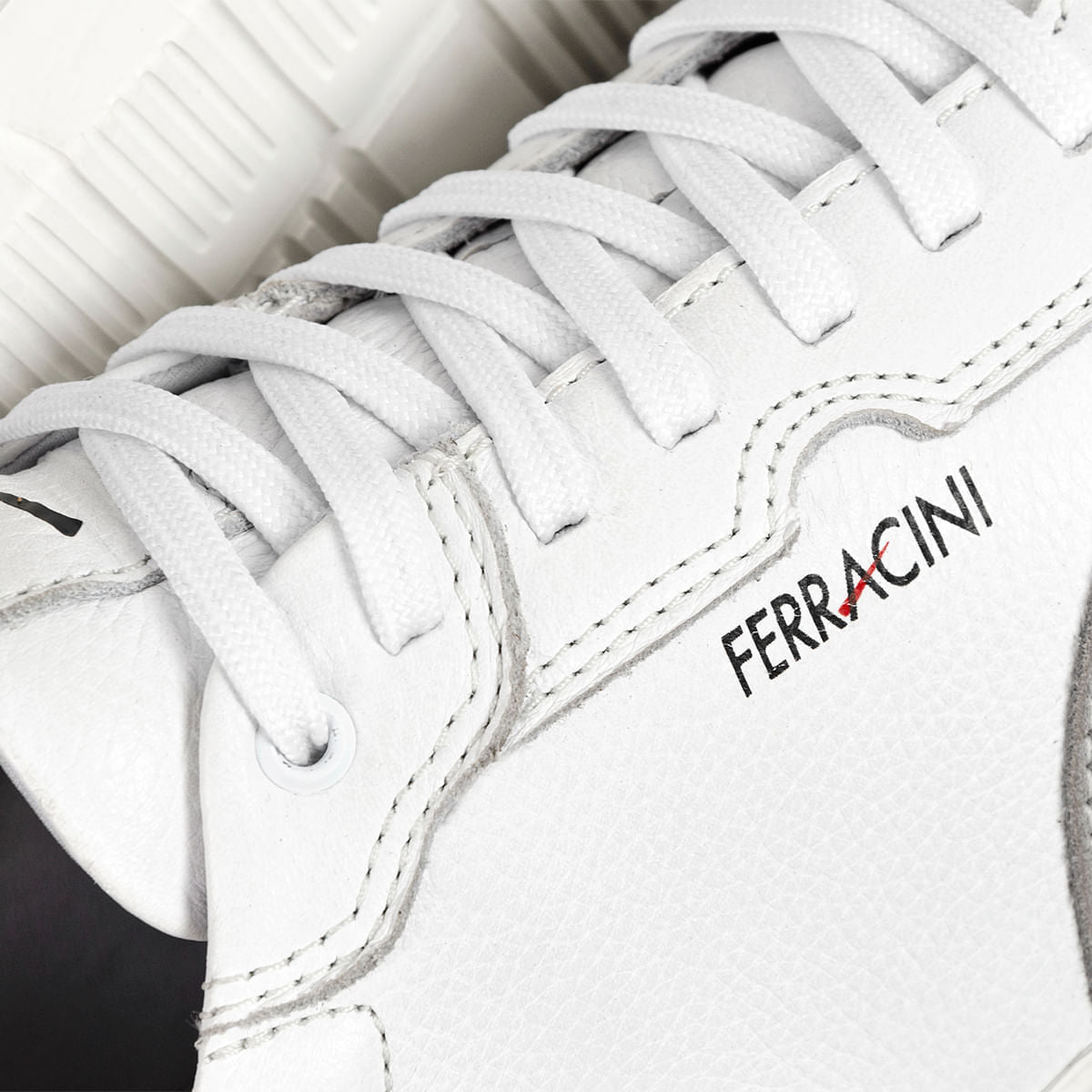 Sneaker de Couro Branco e Camurça Cinca Energy | Ferracini - Image 5
