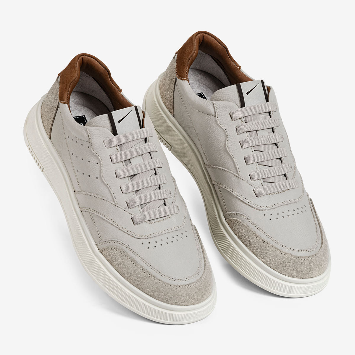 Sneaker Masculino de Couro e Camurça Cinza Logan | Ferracini - Image 2