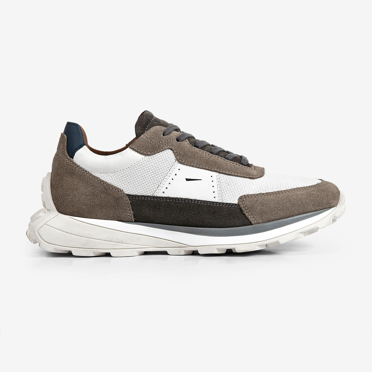 Sneaker Masculino em Camurça Rato Mid | Ferracini