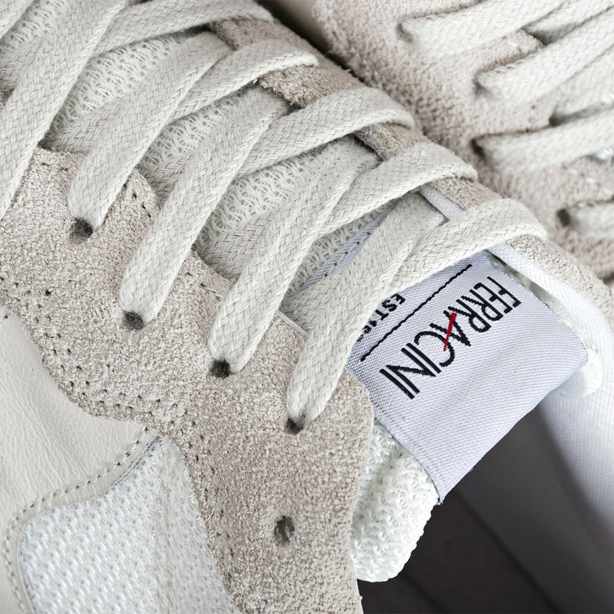 Sneaker Masculino em Camurça Branco Mid | Ferracini - Image 4