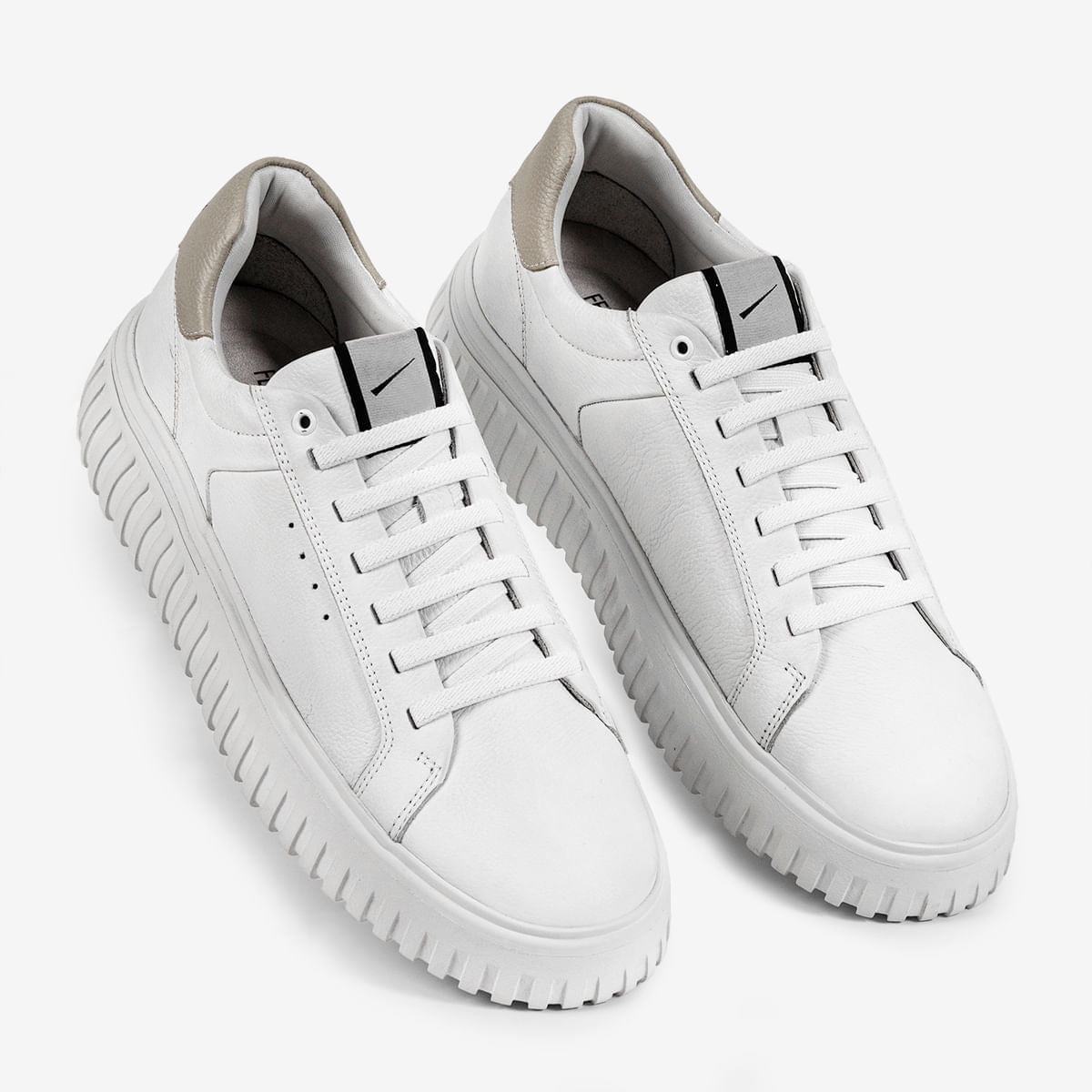 Sneaker Masculino de Couro Branco Still - Image 4