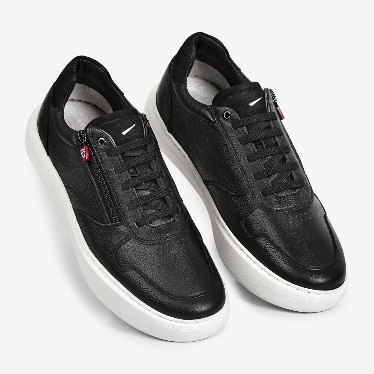 Tênis Masculino em Couro Preto Marvin | Ferracini - Image 2
